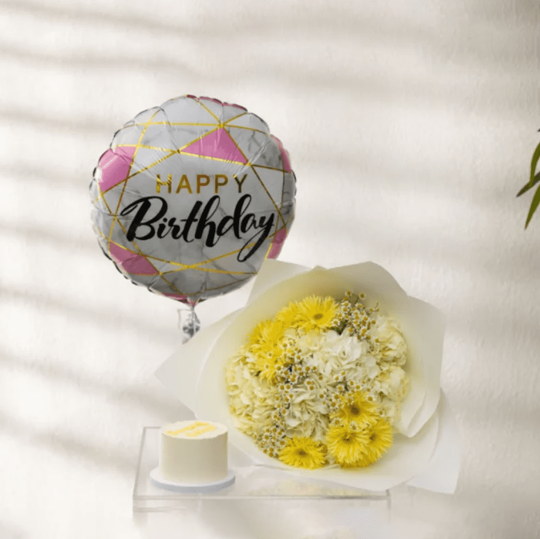 Sana Bouquet Bundle | Mini Cake + Balloon