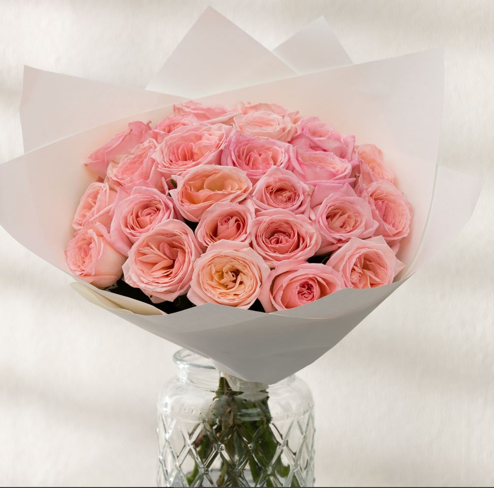 Aljana Ohara Pink Roses Bouquet